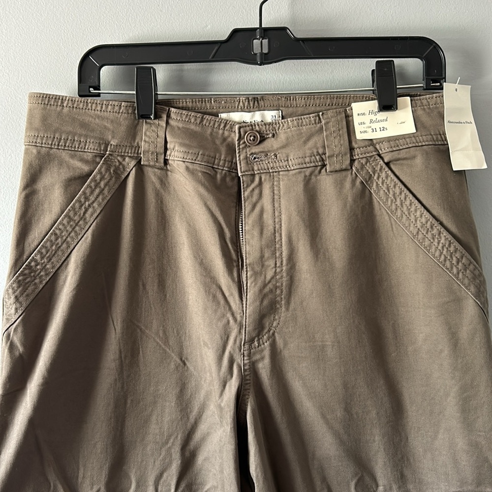 Abercrombie & Fitch Olive Cargo Pants - Picture 4 of 9